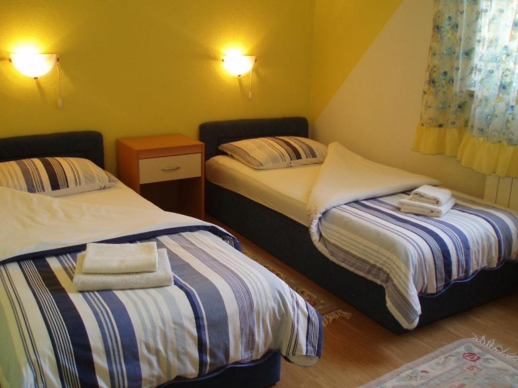 Villa Diana Apartments 포레치 외부 사진