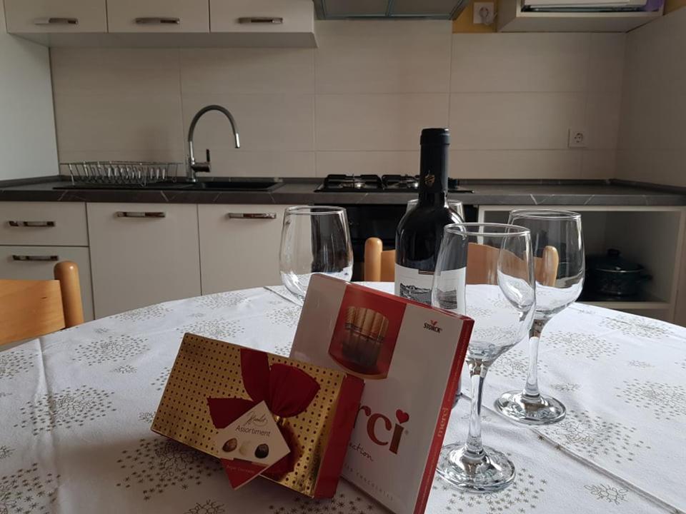 Villa Diana Apartments 포레치 외부 사진